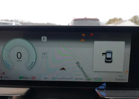 2023 Genesis Gv60 Performance Awd из США, поврежденный, VIN KMUKEDTB6PU009302